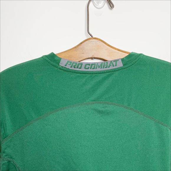 Nike Men's Pro Combat Dri-Fit Long Sleeve - Picture 3 of 6